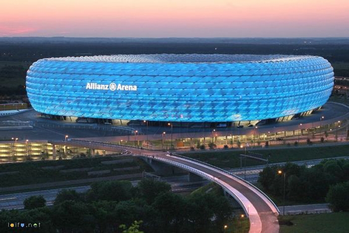 充氣膜結(jié)構(gòu)體育館-深圳市燁興膜結(jié)構(gòu)工程有限公司 充氣膜結(jié)構(gòu)體育館.jpg