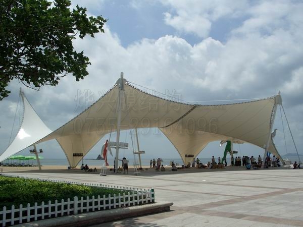 端午齊聚海灘洗龍水之膜結(jié)構(gòu)遮陽(yáng)棚
